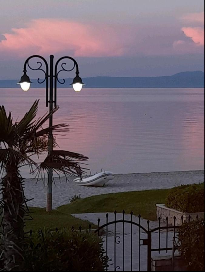 Cozy Maisonette In Pefkochori Chalkidiki エクステリア 写真